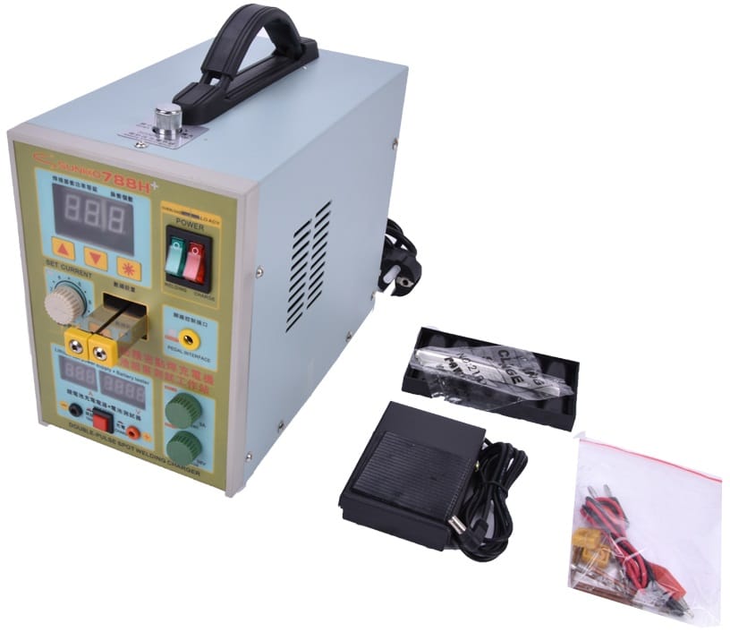 Estacao-Soldadura-por-Ponto-para-Pilhas-Baterias-com-Funcao-de-Carregamento-Baterias-42.36V-0.3A.jpg Estação Soldadura por Ponto para Pilhas-Baterias com Função de Carregamento Baterias 4,2...36V / 0...3A - Image 1